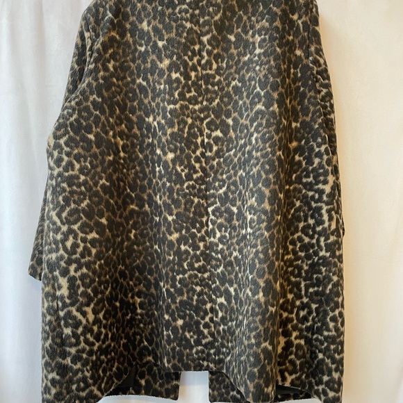 Coat - Picture 3 of 6